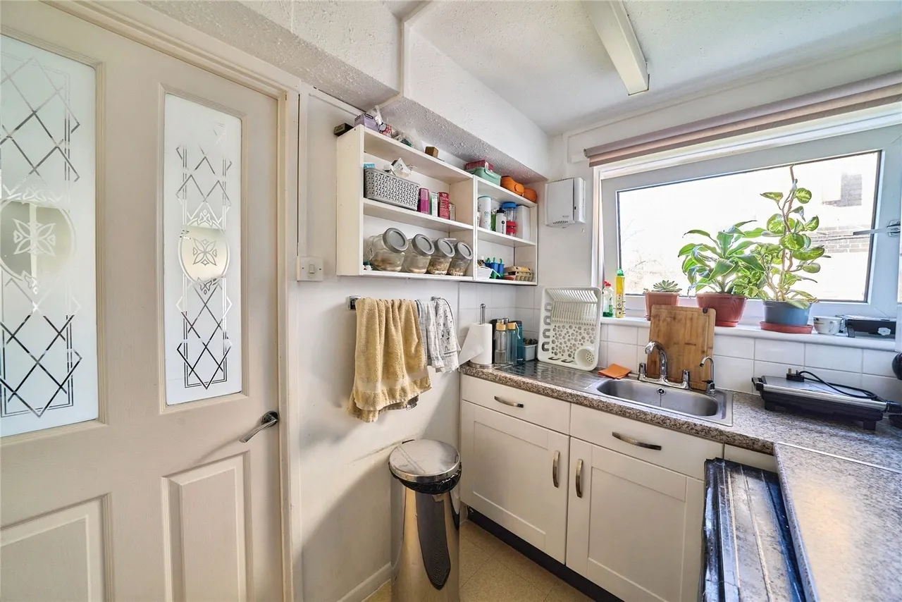 Saints Drive, LONDON, London, E7, photo 7
