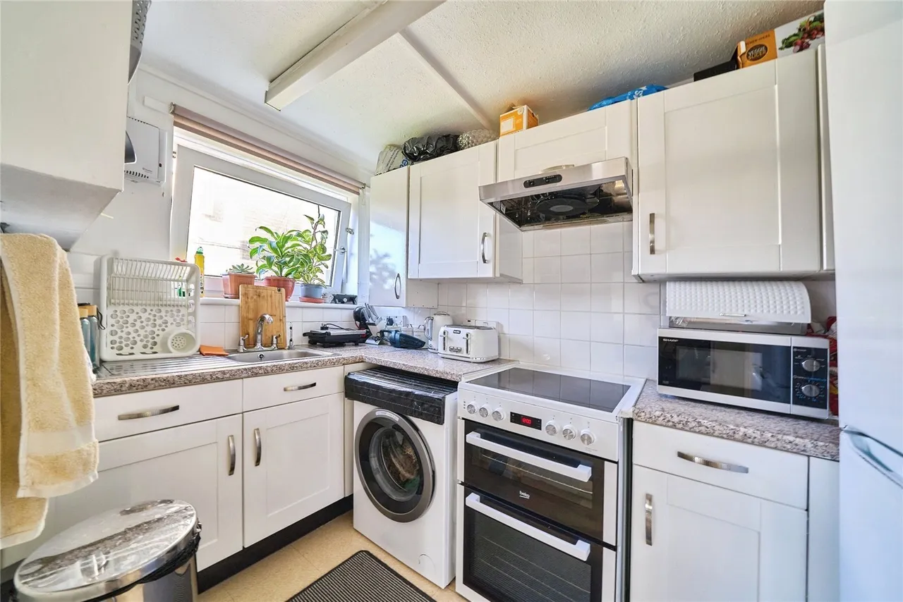 Saints Drive, LONDON, London, E7, photo 6