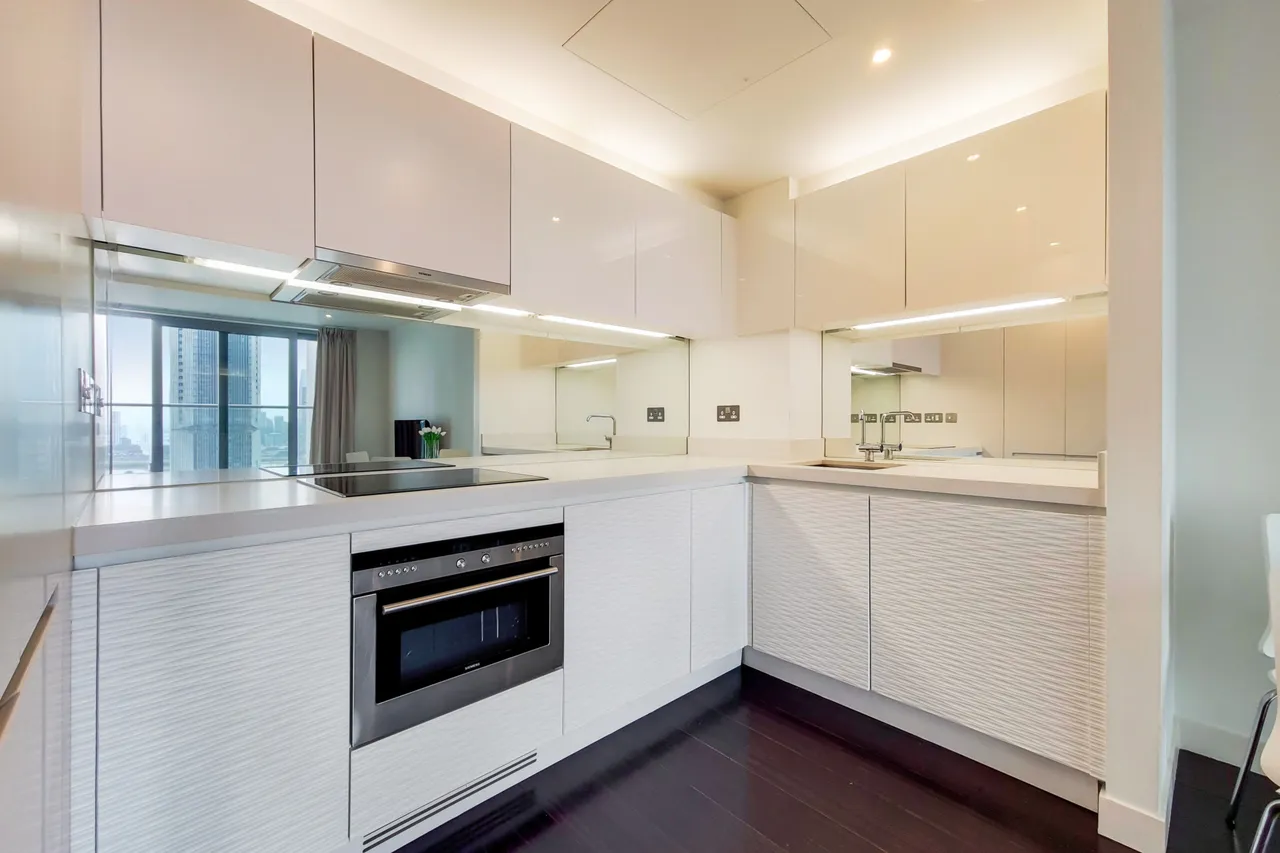 Flat 2203, 1 Pan Peninsula Square, London, photo 8