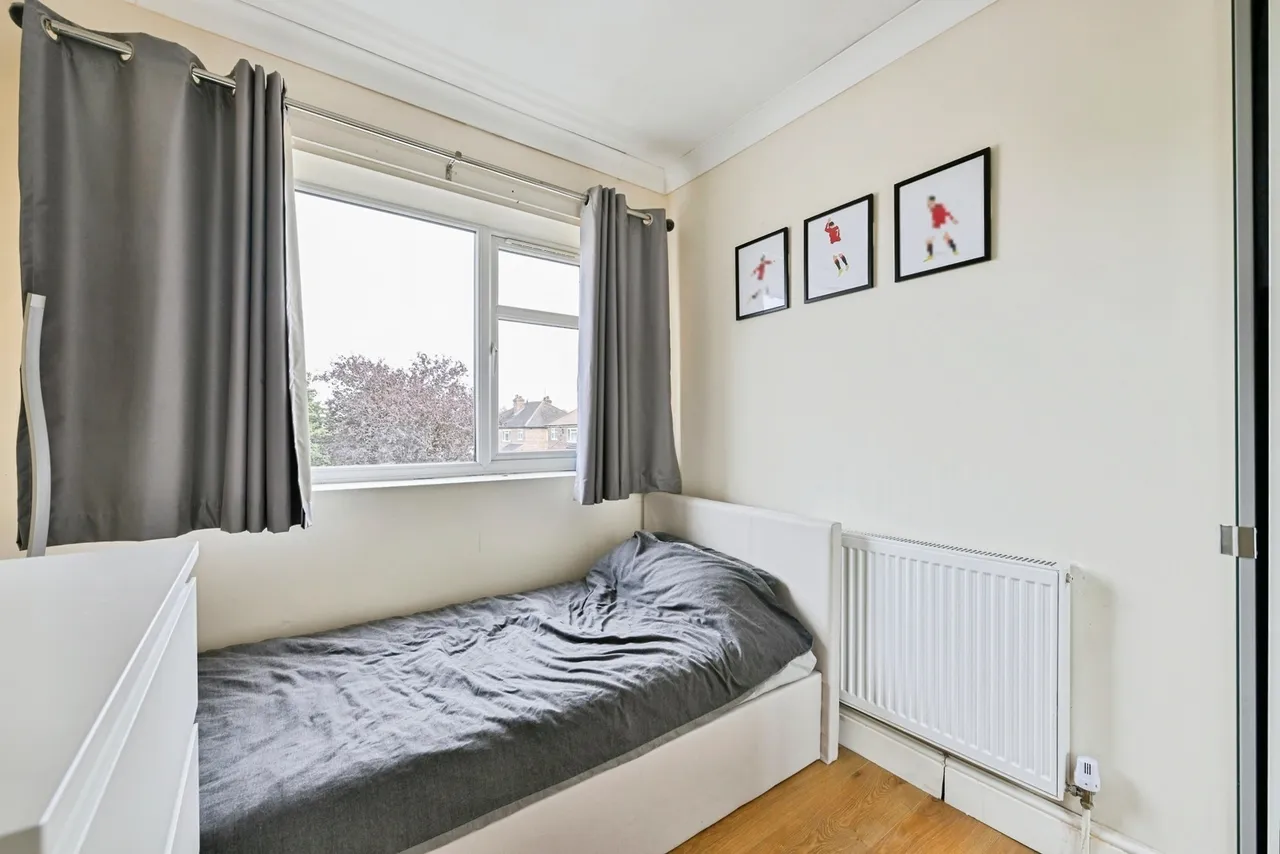 Ennismore Gardens, Nottingham, NG8, photo 17