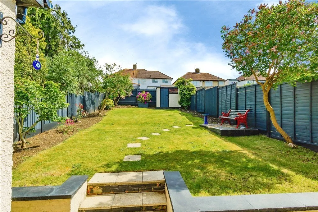 Wolsey Crescent, New Addington, Croydon, CR0, photo 12