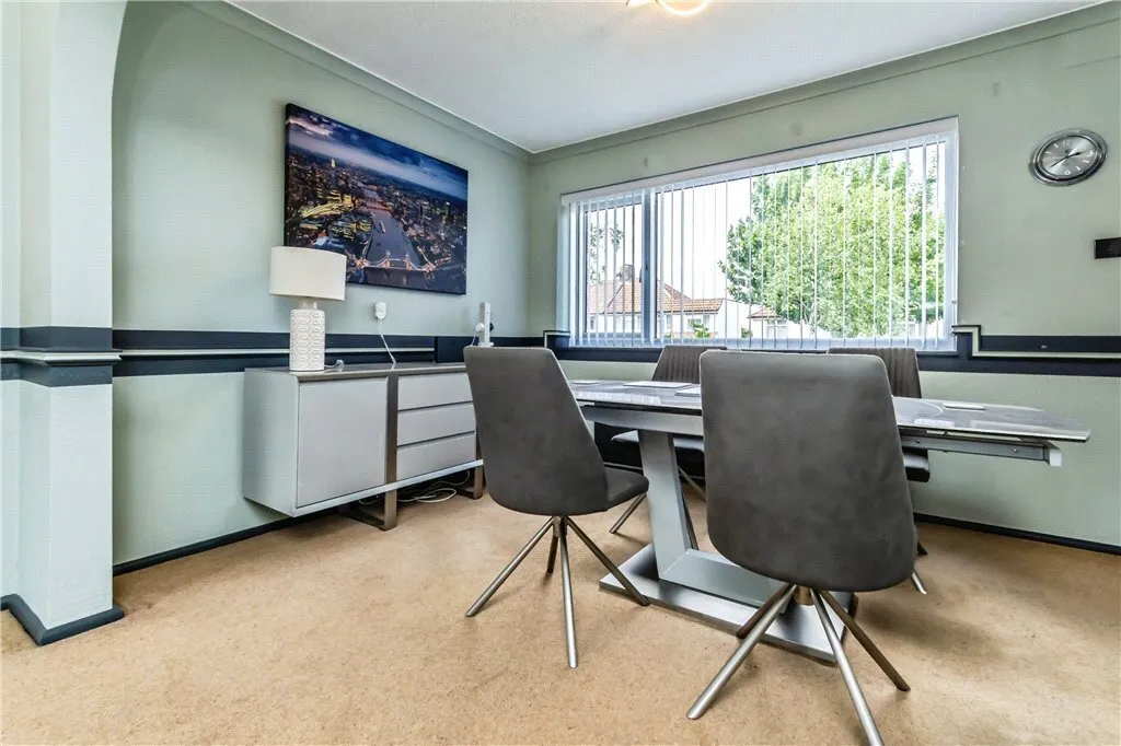 Wolsey Crescent, New Addington, Croydon, CR0, photo 6