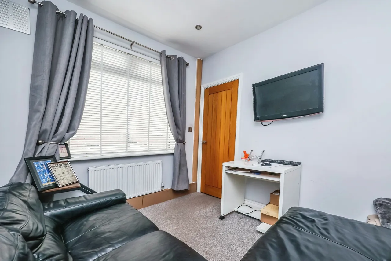 Imperial Avenue, Gedling, NG4, photo 14
