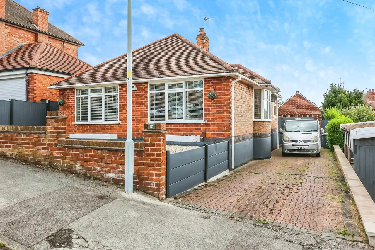 3 bed house for sale, Imperial Avenue, Gedling, NG4