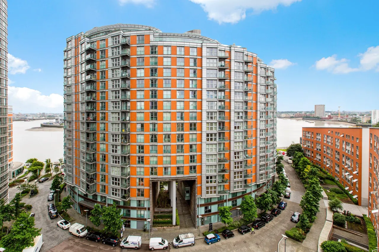 Biscayne Avenue, E14, photo 4