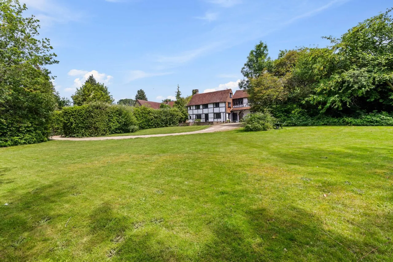 Old Farthingdale House High Street, Dormansland, Lingfield, Lingfield, RH7 6NN, photo 4