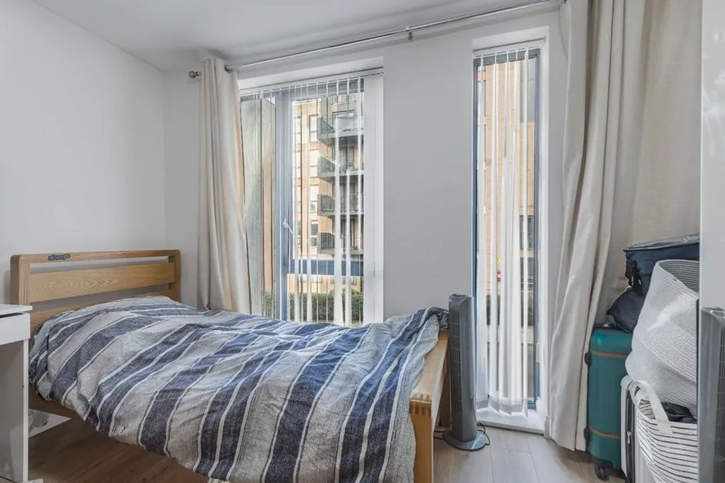 Charcot Road, Colindale NW9 5ZE, photo 9
