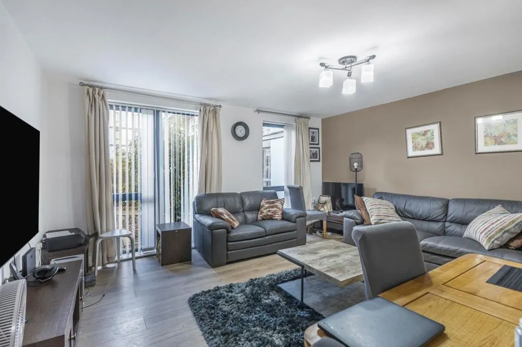 Charcot Road, Colindale NW9 5ZE, photo 5
