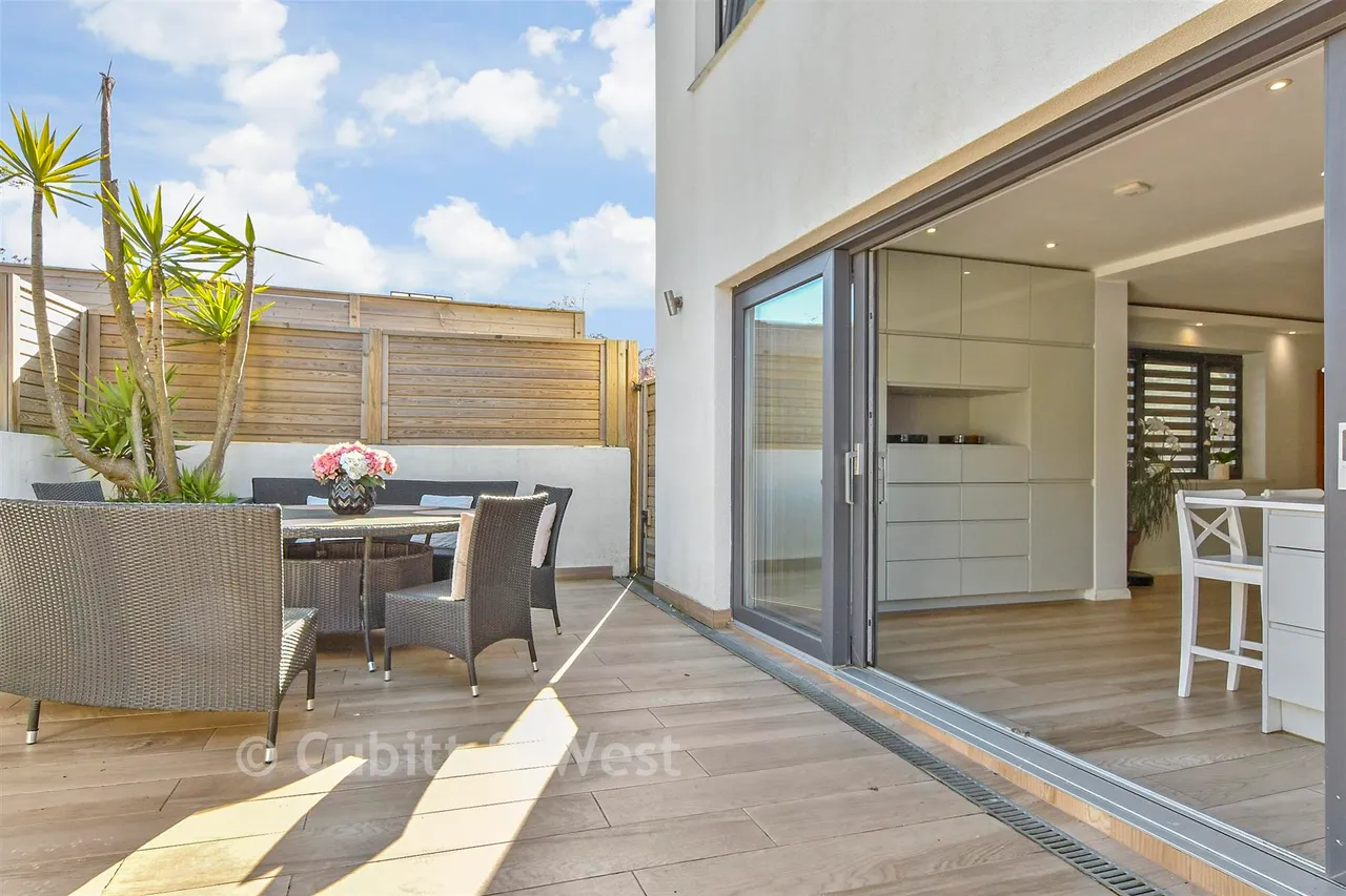 Crescent Drive North, Woodingdean, BN2, photo 13