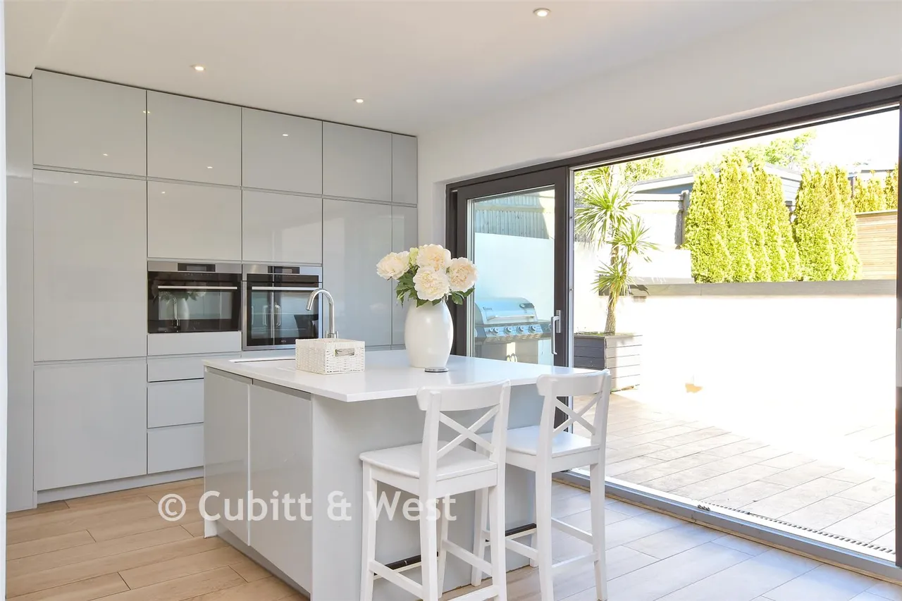 Crescent Drive North, Woodingdean, BN2, photo 5