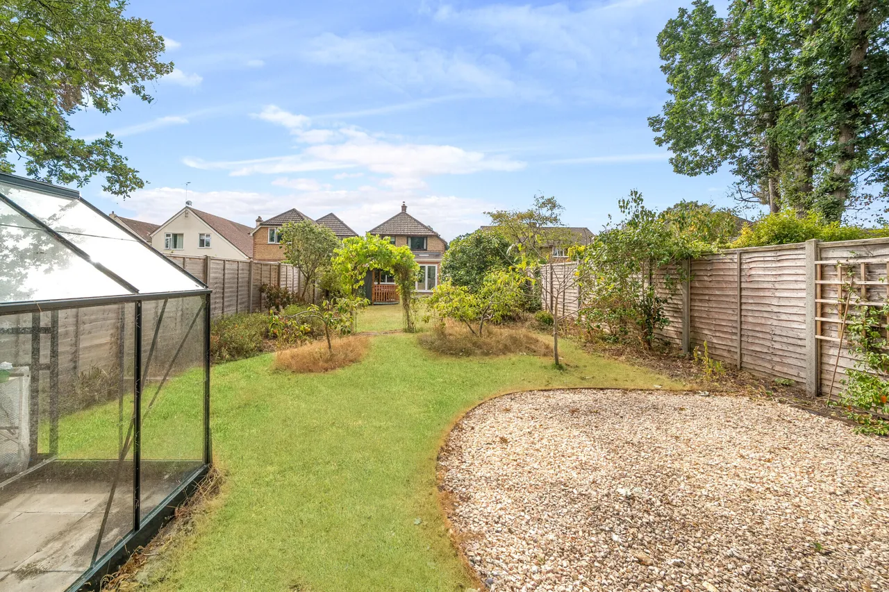 Westover Road, Fleet, GU51, photo 11