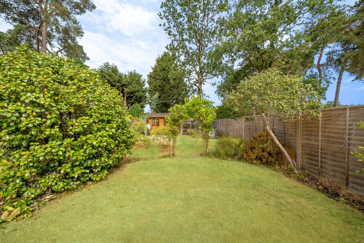 Westover Road, Fleet, GU51, photo 3