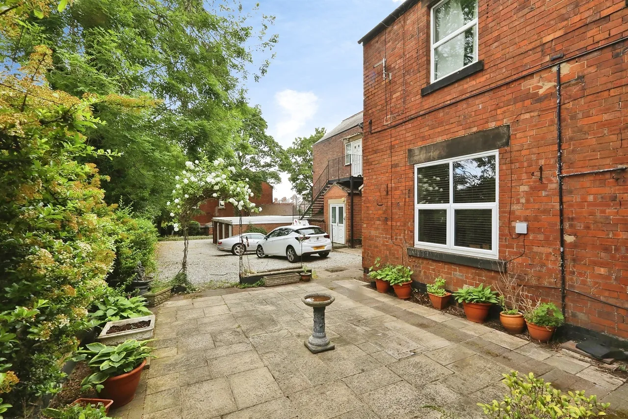 Thorne Road, Doncaster, DN1, photo 15