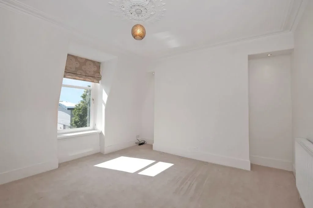 Whitehall Place, Aberdeen, AB25, photo 2