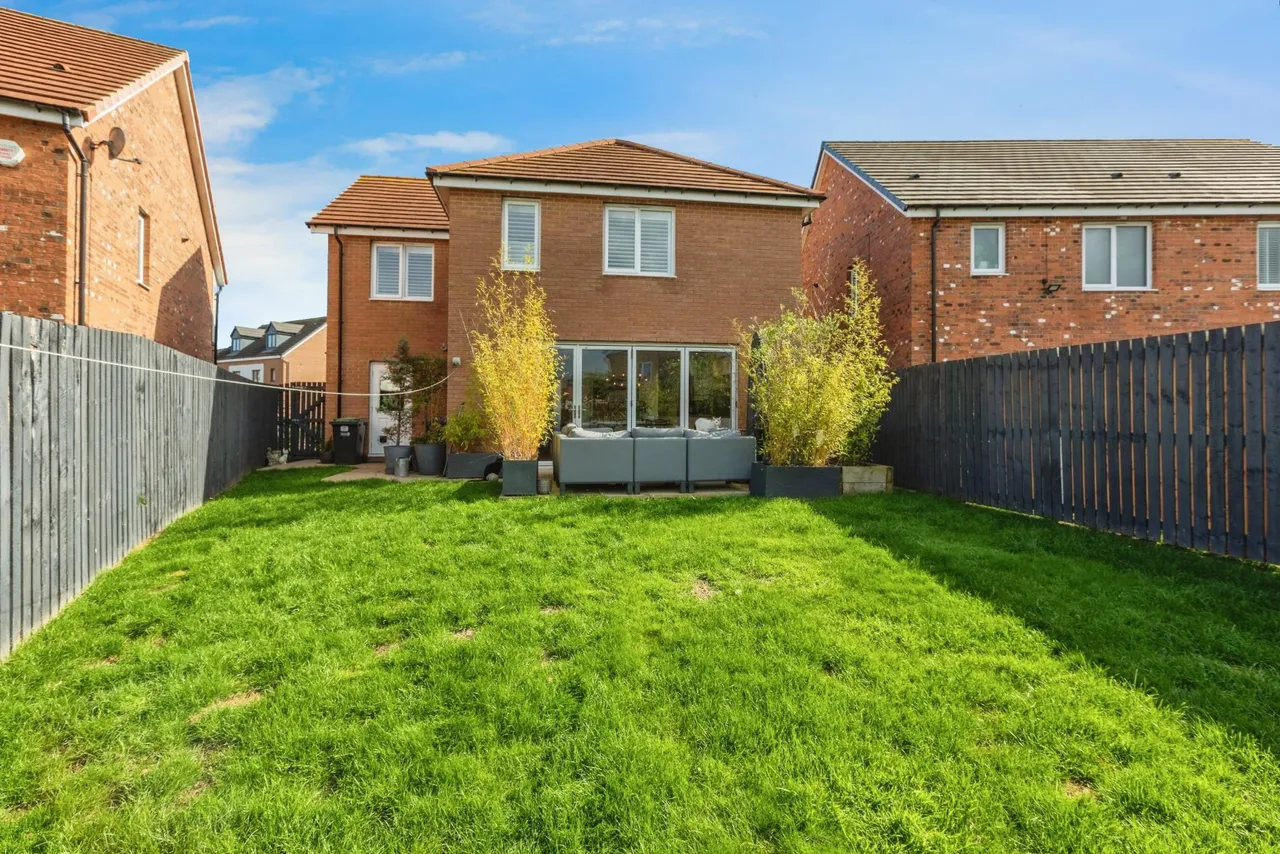 Wanstead Crescent, Chester Le Street, DH3, photo 17