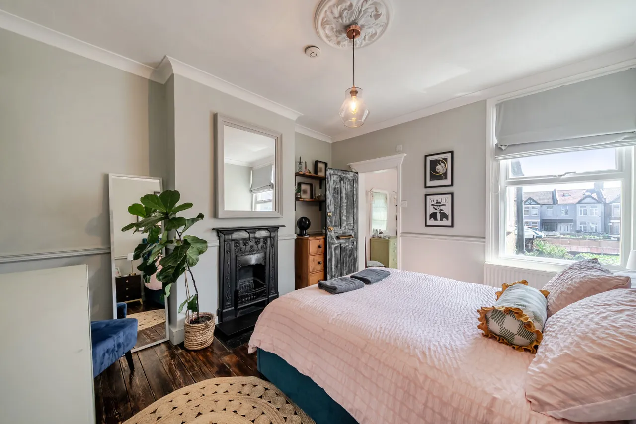 Elmfield Avenue, Mitcham, Surrey, CR4, photo 6