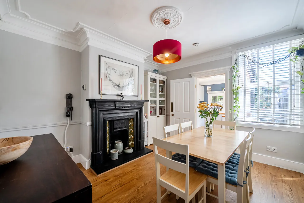 Elmfield Avenue, Mitcham, Surrey, CR4, photo 12