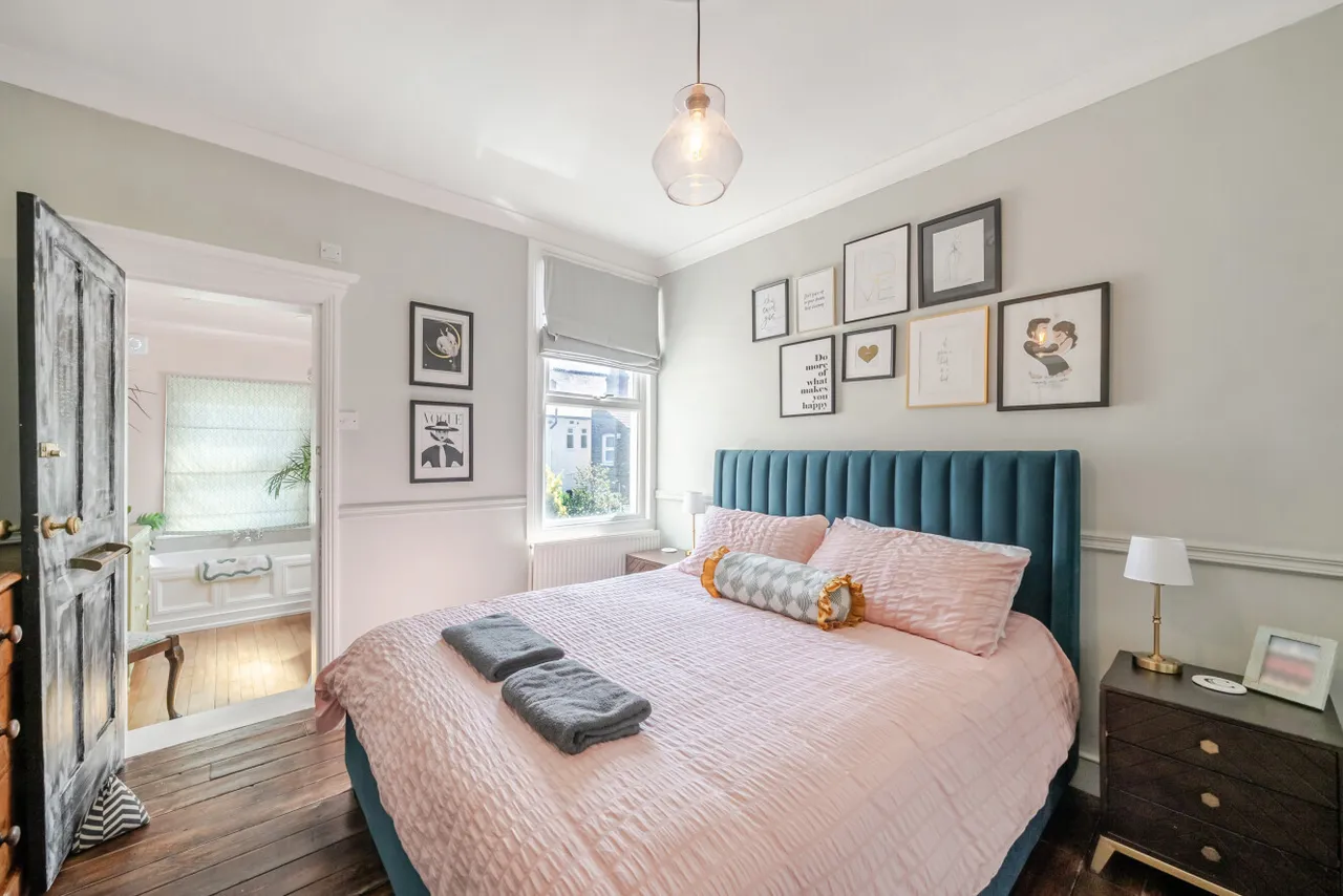 Elmfield Avenue, Mitcham, Surrey, CR4, photo 4