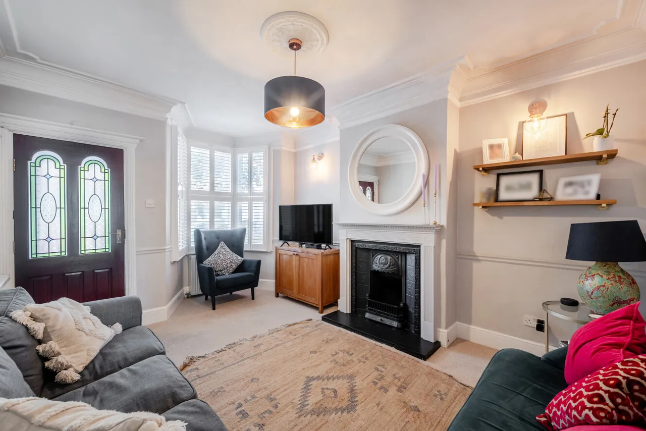 3 bed house for sale — Elmfield Avenue, Mitcham, Surrey, CR4