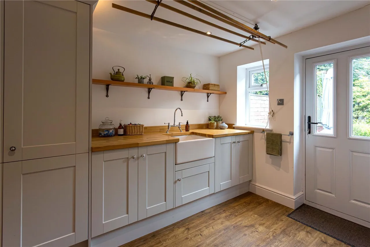 Buxton Old Road, Disley, SK12, photo 7