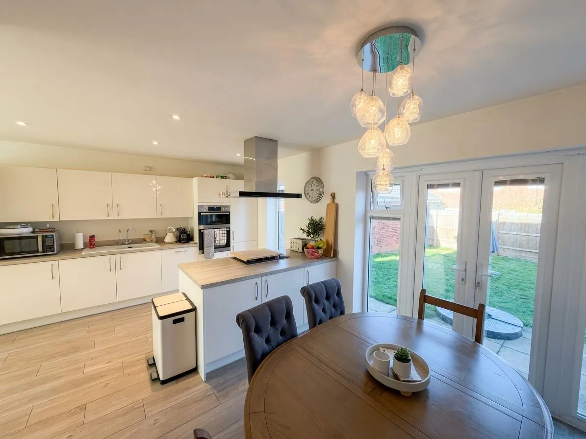 Repton Drive, Hanslope, MK19, photo 9
