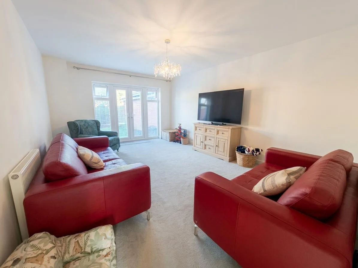 Repton Drive, Hanslope, MK19, photo 3