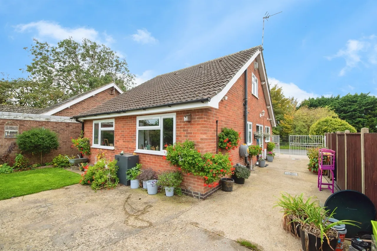 3 bed house for sale — St. Michaels Lane, Wainfleet St. Mary, Skegness