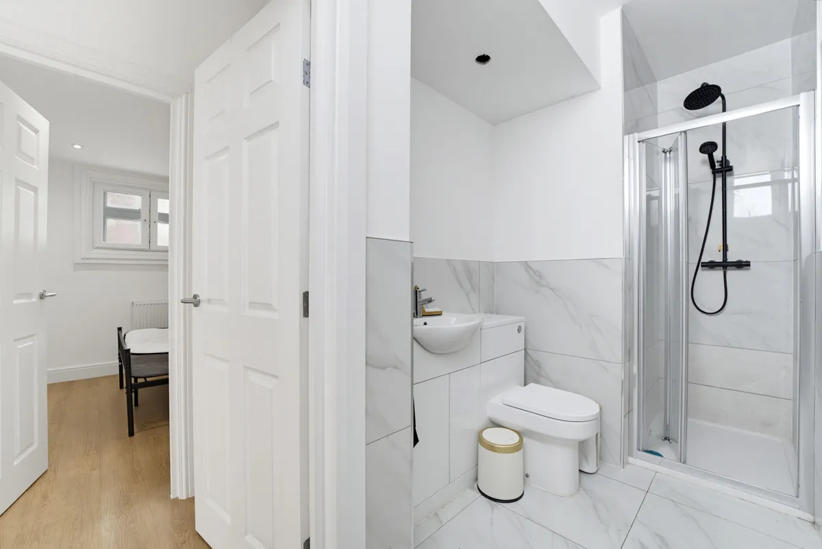 Church Street, Walton-on-Thames, KT12, photo 9