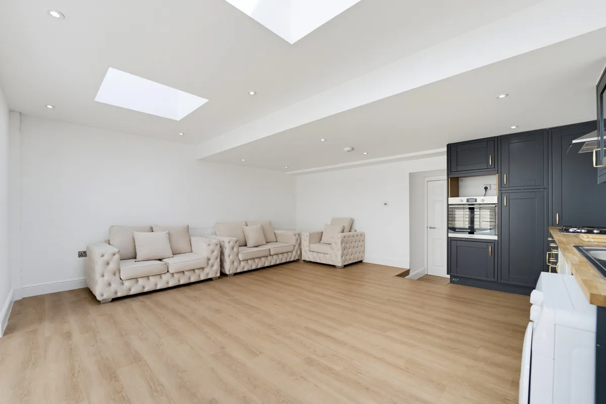 Church Street, Walton-on-Thames, KT12, photo 11