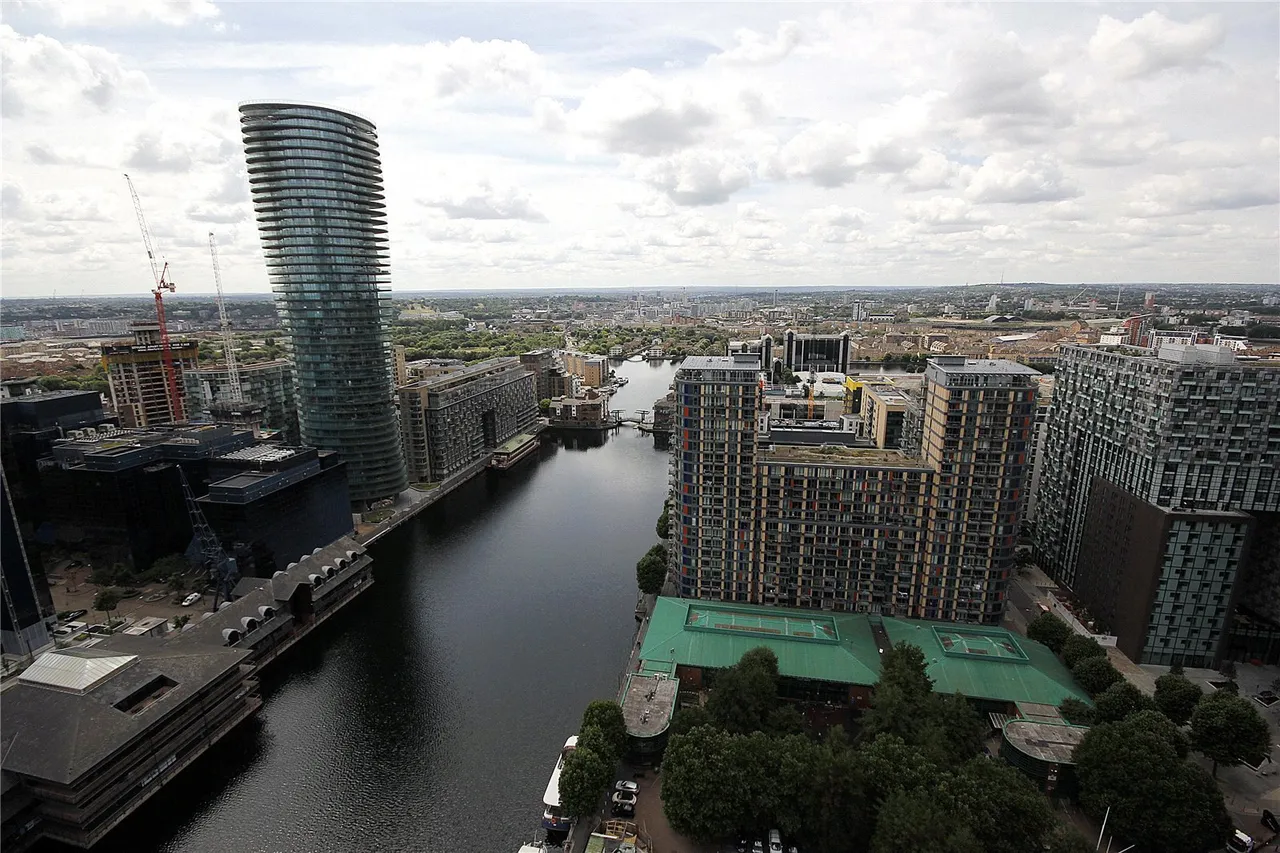 East Tower, Marsh Wall, E14, photo 6