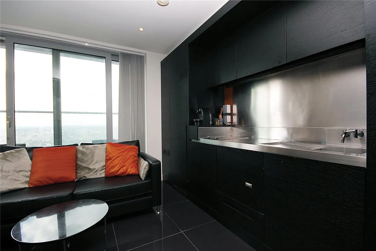 flat for sale, East Tower, Marsh Wall, E14