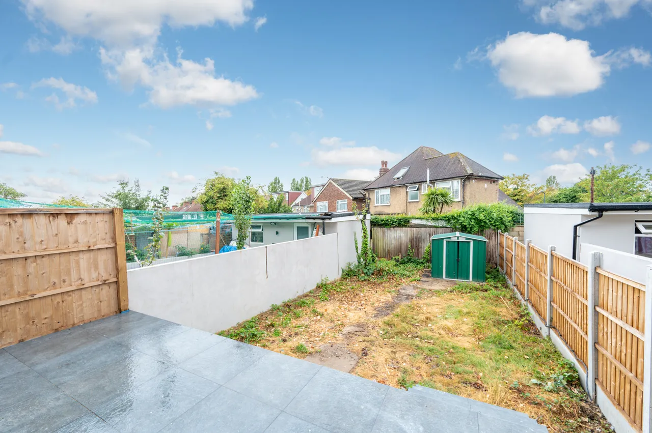127 Bridgewater Road, Wembley, photo 12