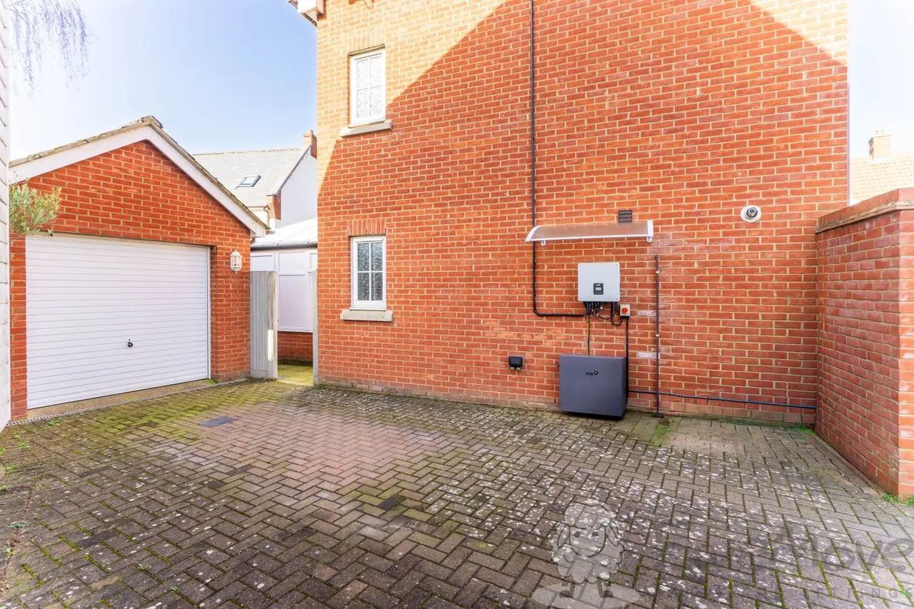 Wisteria Drive, Wymondham, NR18, photo 16