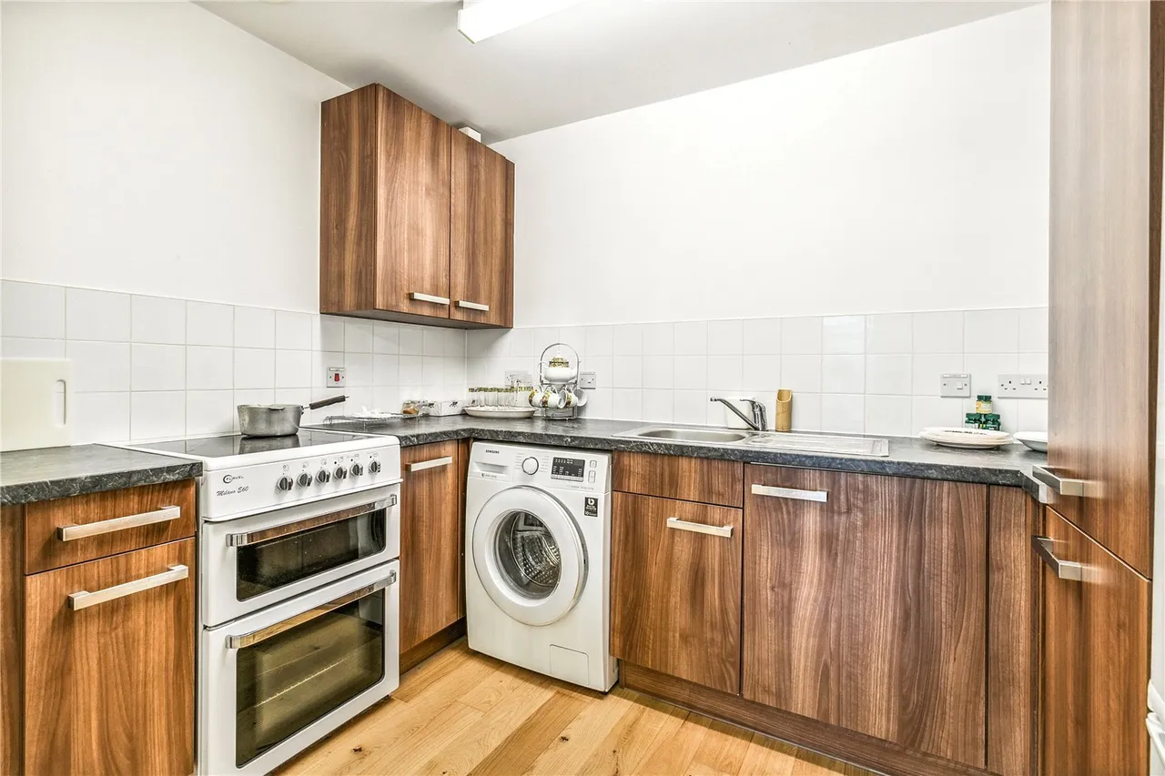 Kayani Avenue, London, N4, photo 6