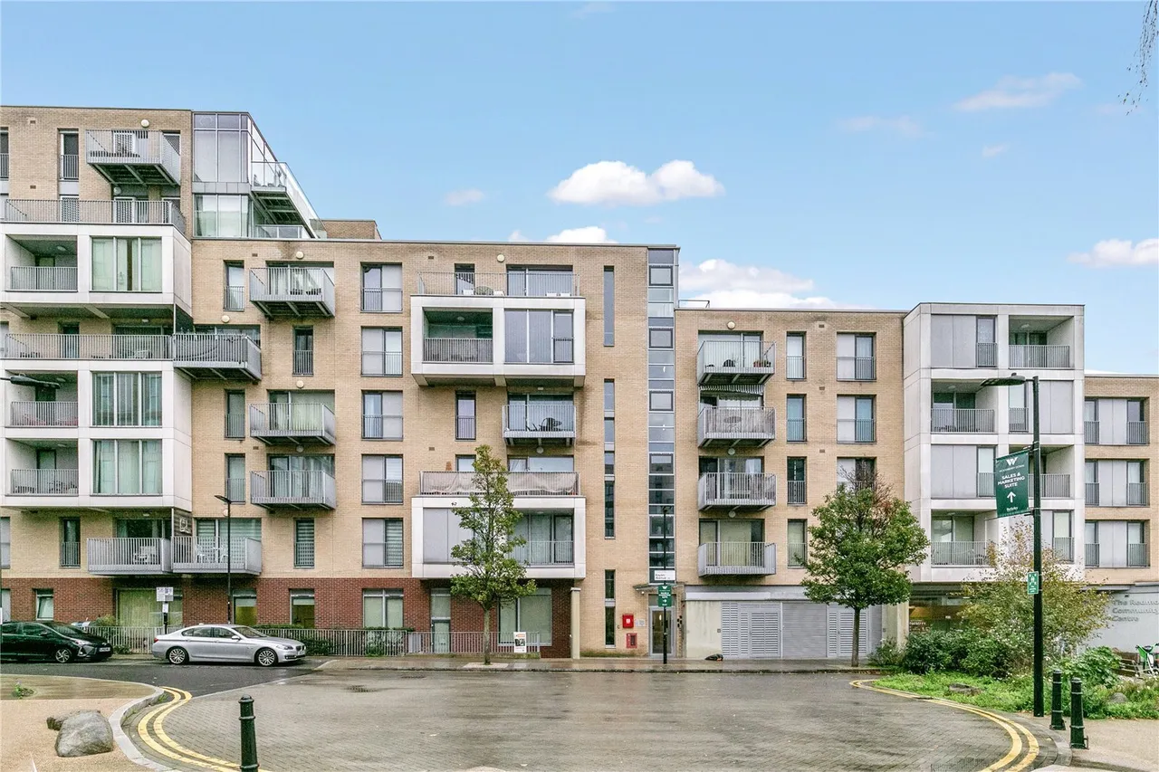 1 bed flat to rent, Kayani Avenue, London, N4