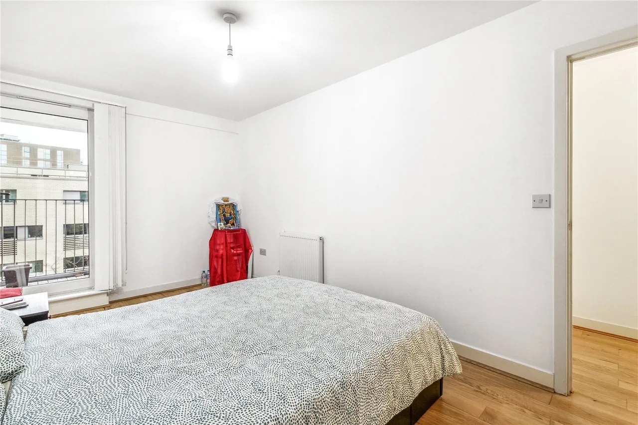 Kayani Avenue, London, N4, photo 10