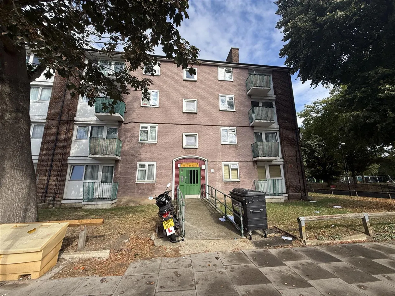 2 bed flat to rent, Scotland Green, Tottenham