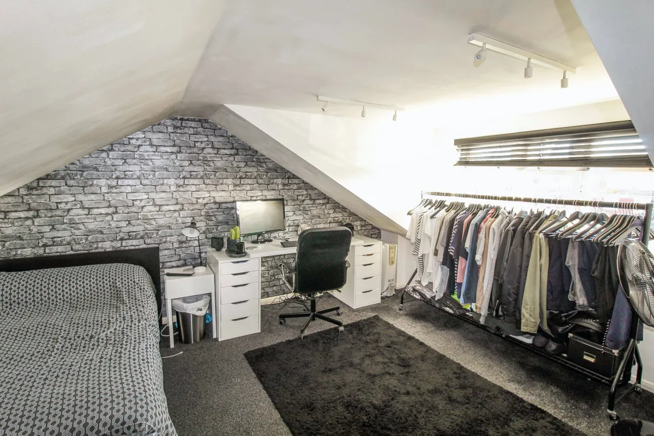 Struan Avenue, Stanford Le Hope SS17 8DG, photo 10