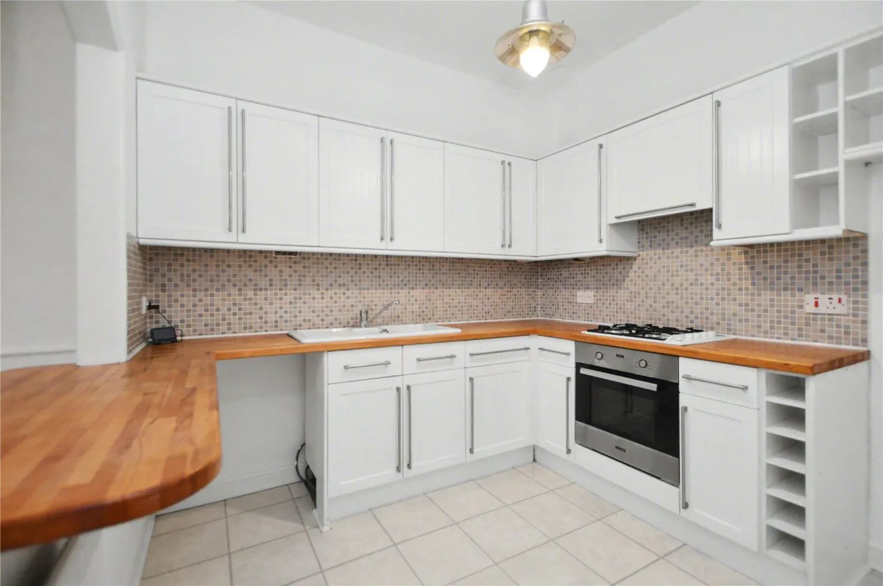Wood Lane, Rothwell, LS26, photo 3