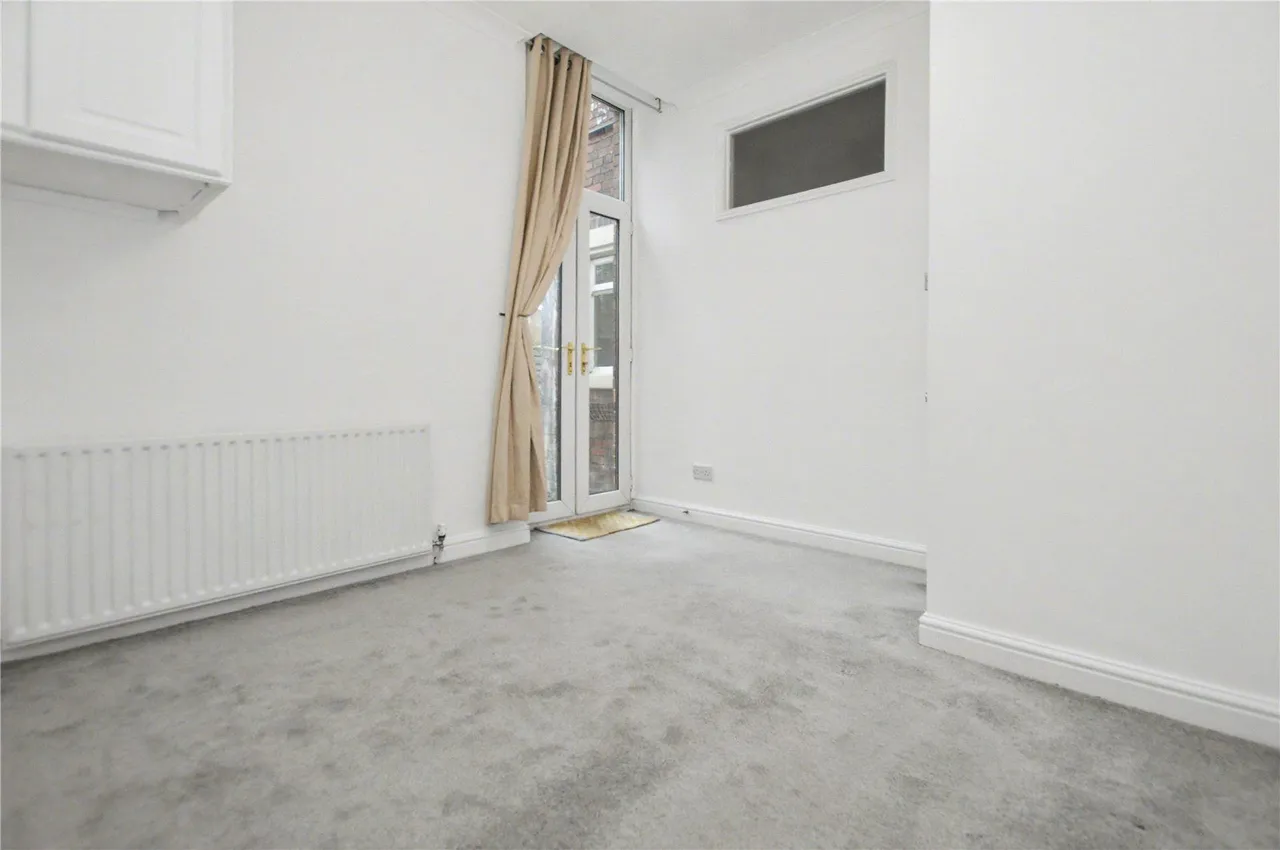 Wood Lane, Rothwell, LS26, photo 7