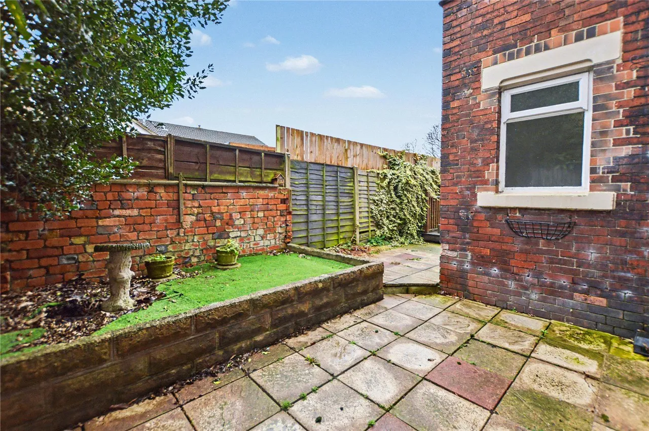Wood Lane, Rothwell, LS26, photo 9