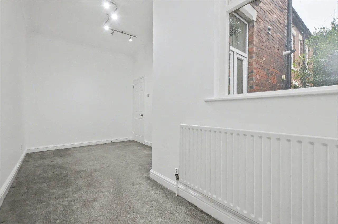Wood Lane, Rothwell, LS26, photo 5