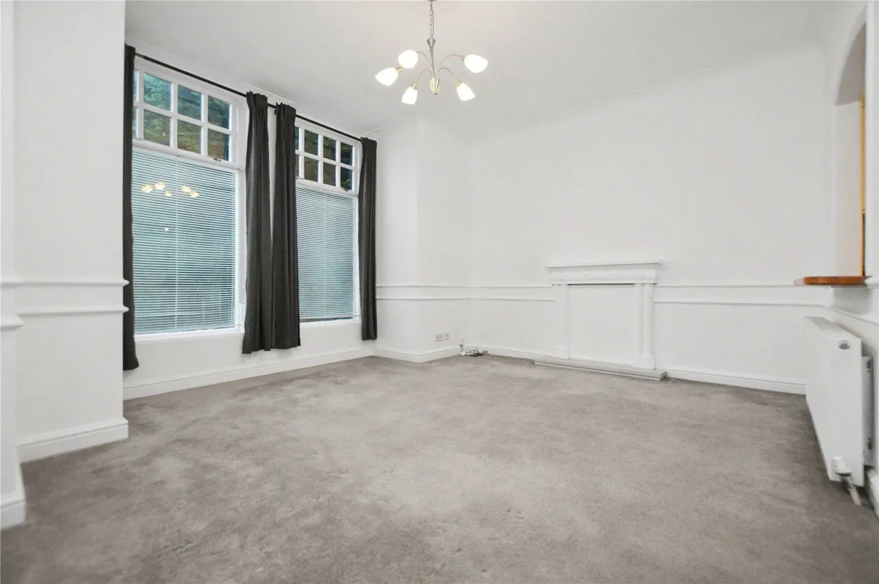 Wood Lane, Rothwell, LS26, photo 2