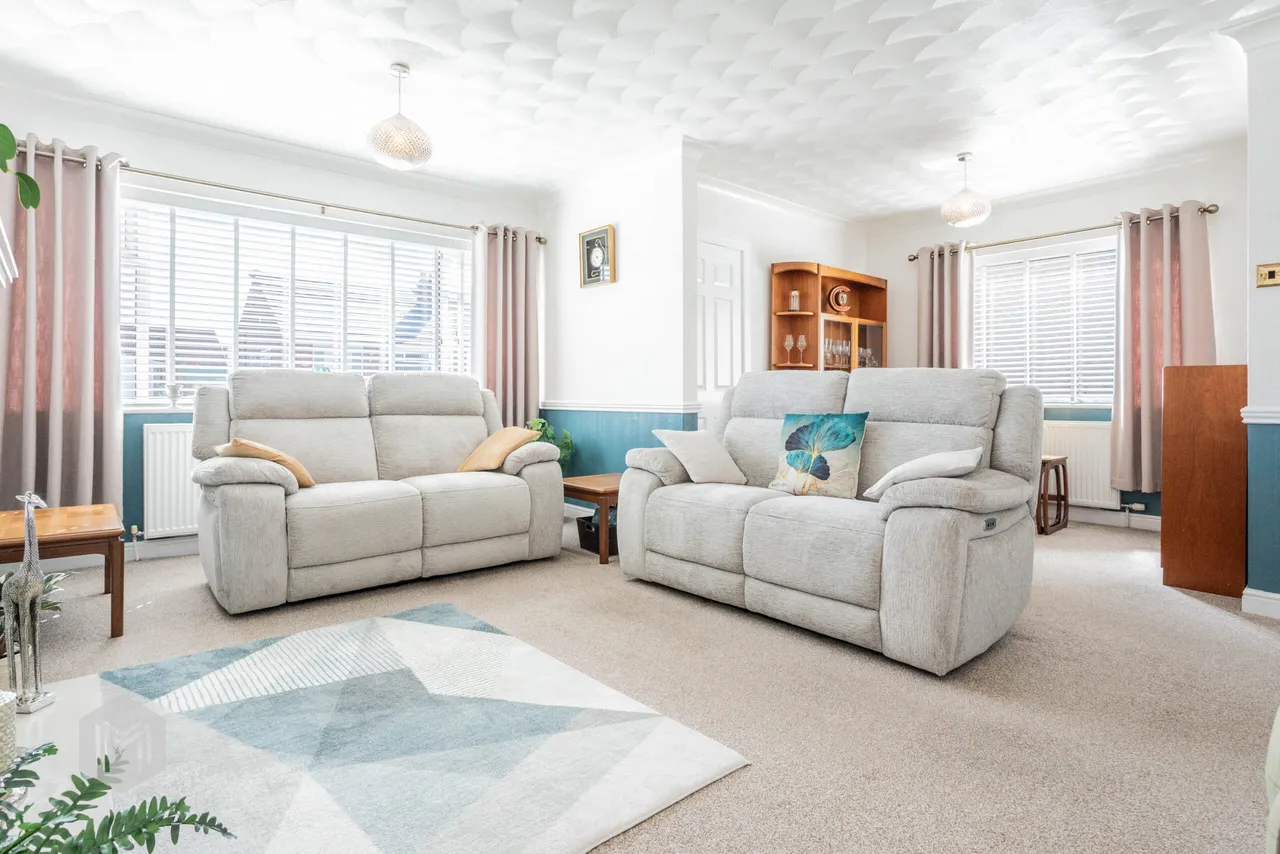 Queens Avenue, Glazebury, Warrington, WA3 5NG, photo 3
