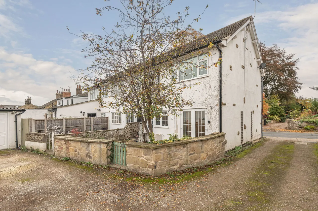 Main Street, Barwick In Elmet, LS15, photo 11