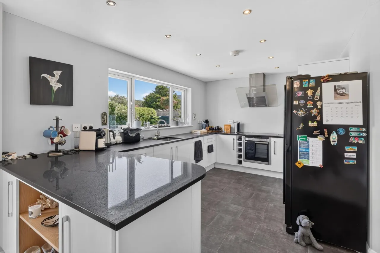 Moana, Llanon, SY23, photo 18