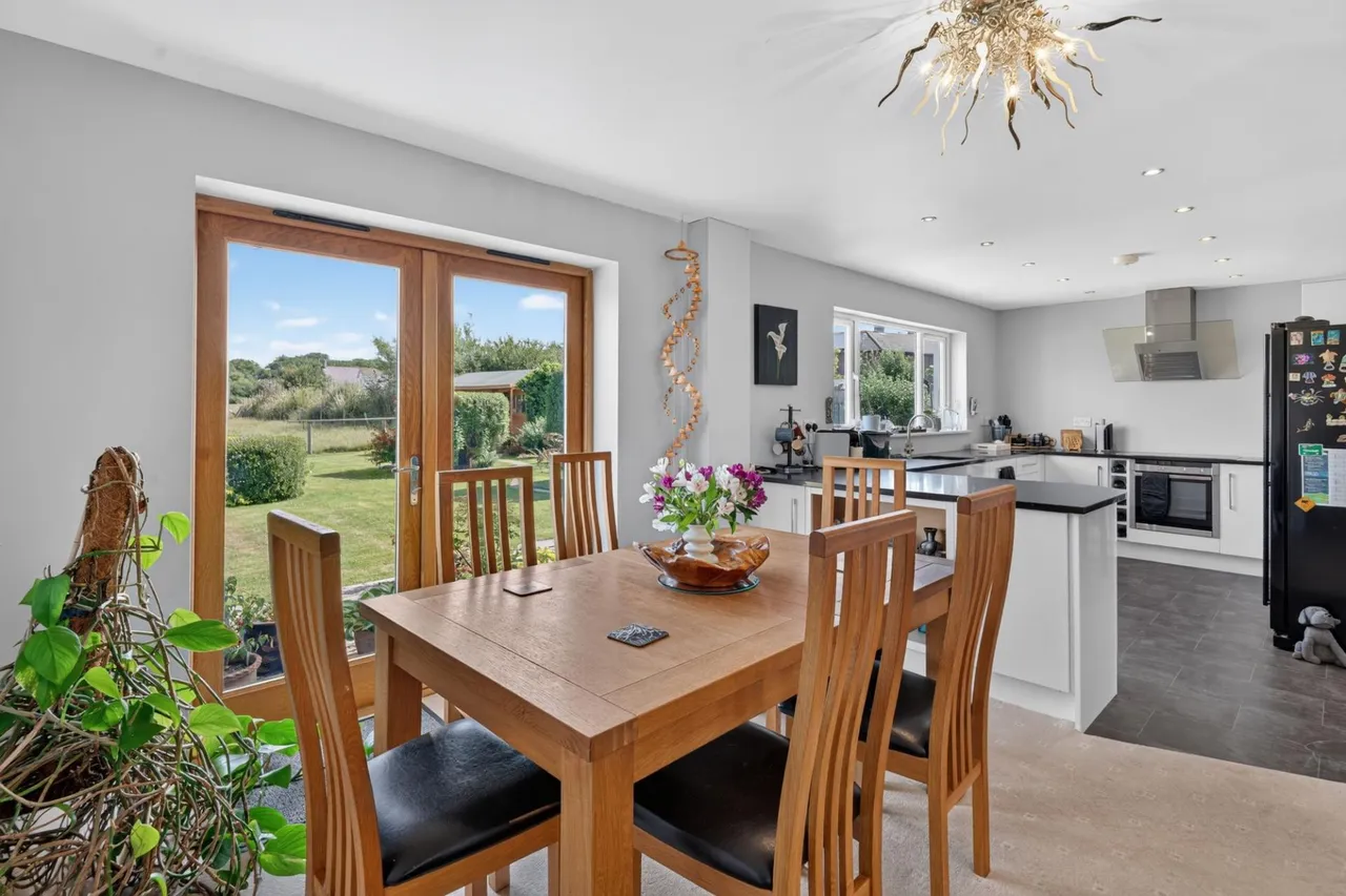 Moana, Llanon, SY23, photo 15