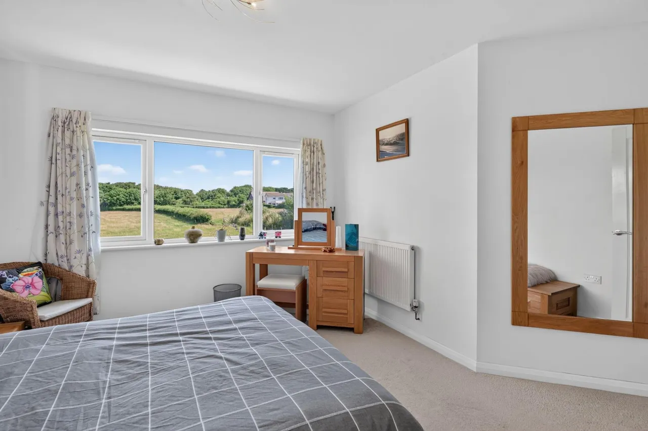 Moana, Llanon, SY23, photo 31