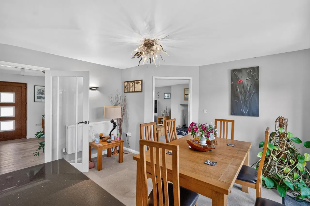 Moana, Llanon, SY23, photo 16