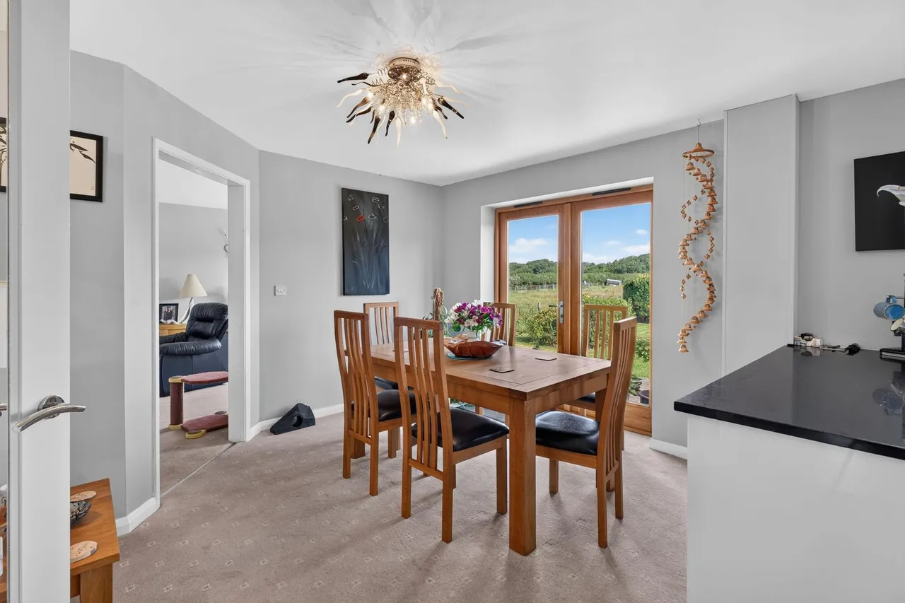 Moana, Llanon, SY23, photo 14